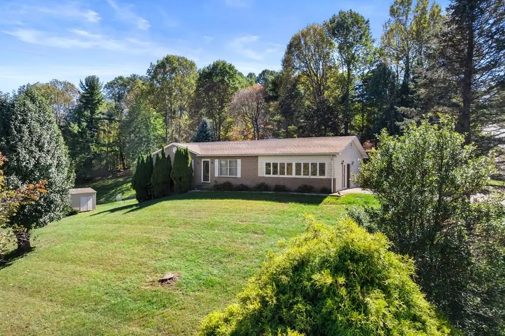 21 Cedar Point, Galax, VA 24333 - Image #1