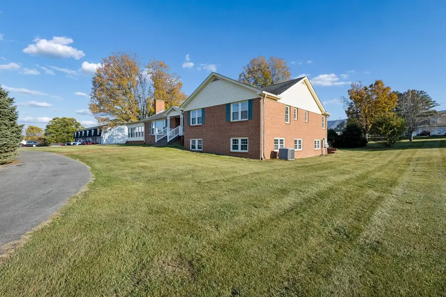 21 Dodge St, Lebanon, VA 24266 - Image #2