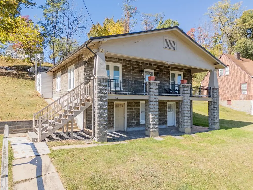 422 Washington Avenue, Pulaski, VA 24301 - Image #1