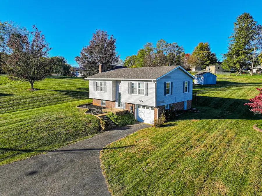 107 Rhudy St, Galax, VA 24333 - Image #3