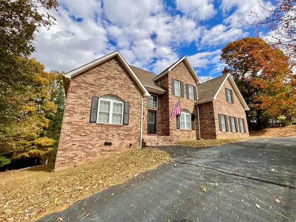 169 Oakside Drive, Hillsville, VA 24343