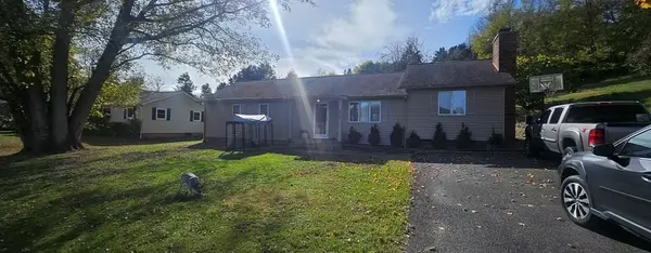 345 Kennedy Dr., Pounding Mill, VA 24637