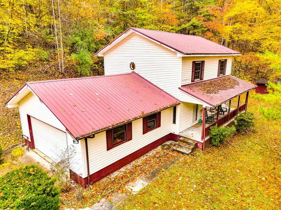 424 King Solomon Colley Cemetery Road, Breaks, VA 24607 - #2