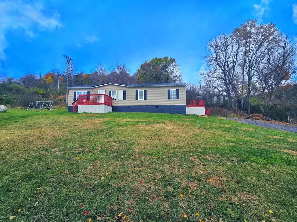 472 Carline Avenue, Tazewell, VA 24651 - Image #1