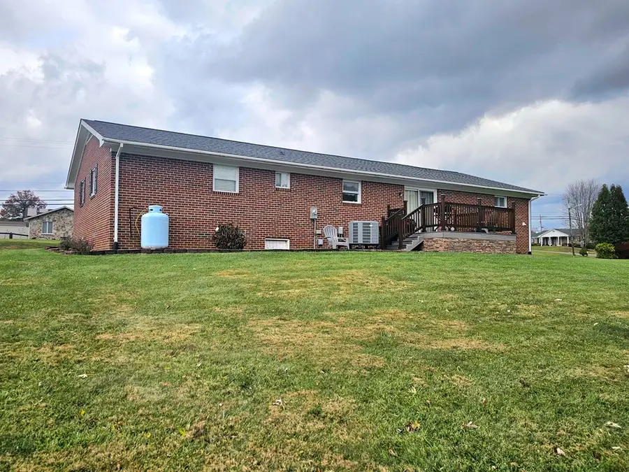 386 Dial Rock Road, North Tazewell, VA 24630 - Image #3