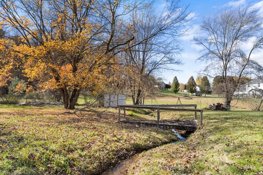 146 Trapper Drive, Woodlawn, VA 24381 - Image #2