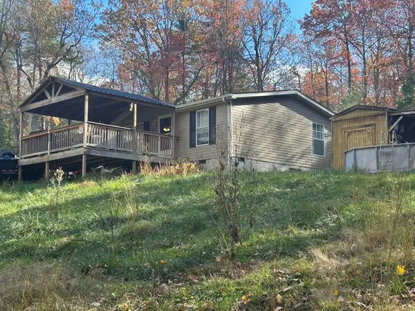 883 Pine Glade Rd, Rural Retreat, VA 24368