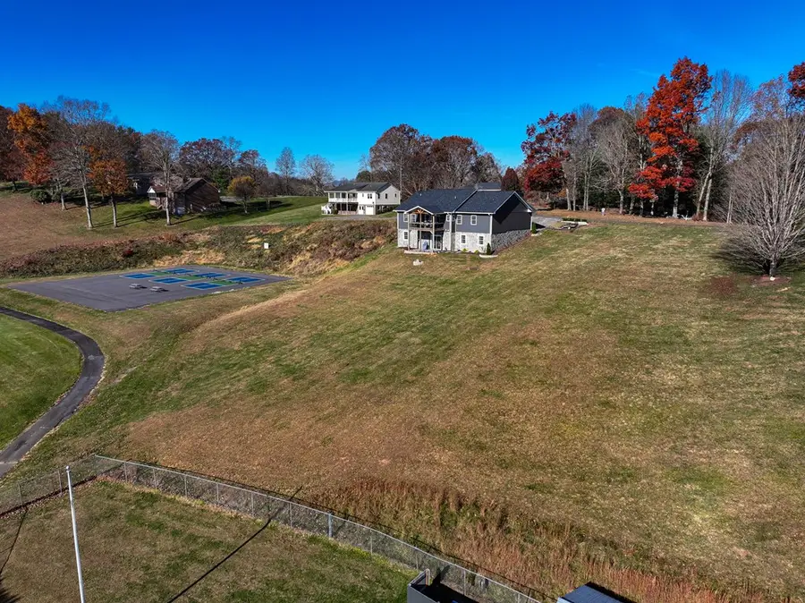 24 Fairway Village, Galax, VA 24333 - Image #3