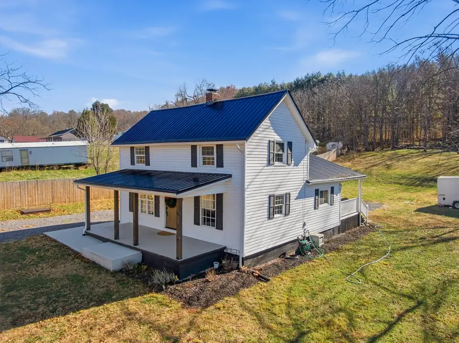 219 Sanders Mines Rd, Max Meadows, VA 24360 - Image #2