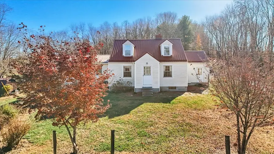 290 Crickett Lane, Pearisburg, VA 24134 - Image #3