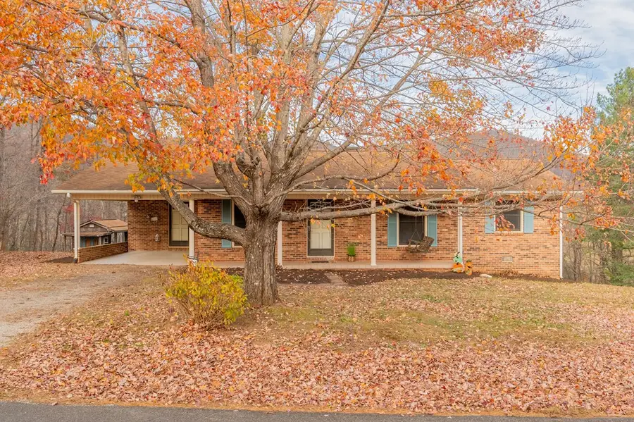 377 Old Dominion Rd, Ararat, VA 24053 - Image #2