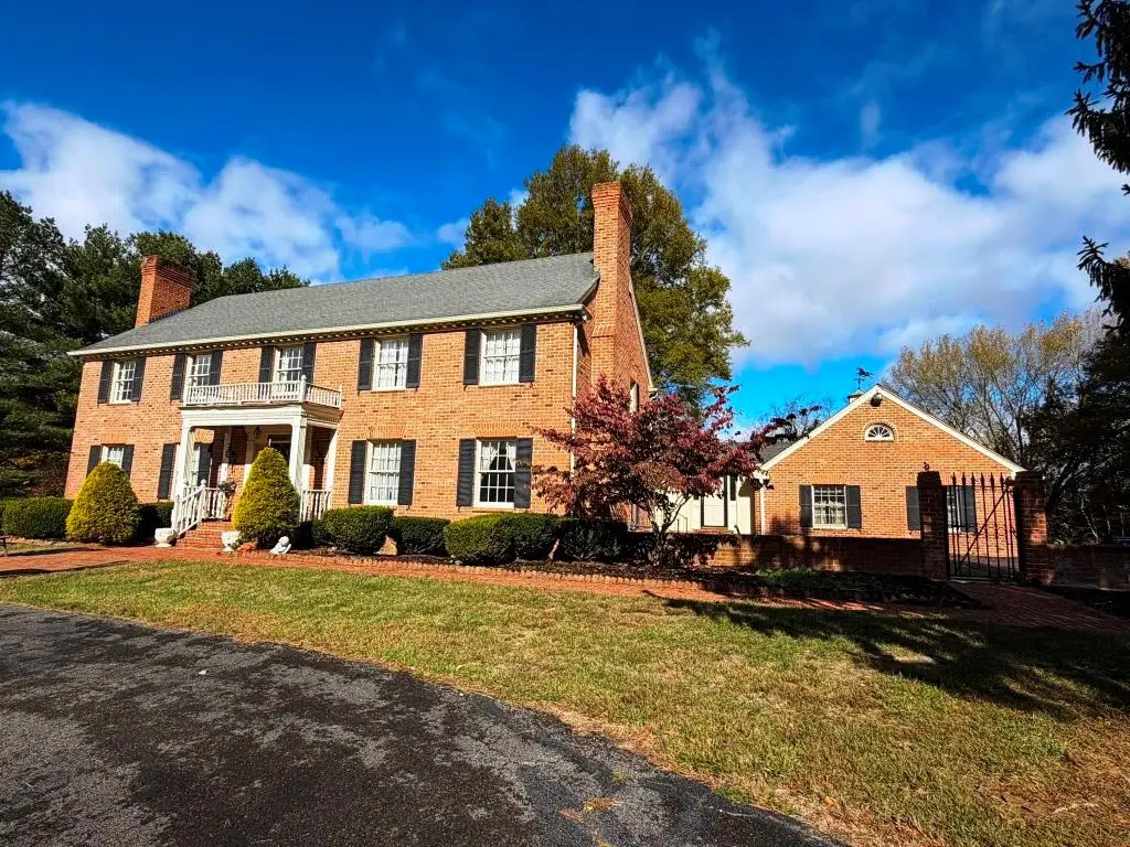 1210 W Ridge Road, Wytheville, VA 24382 - Image #1