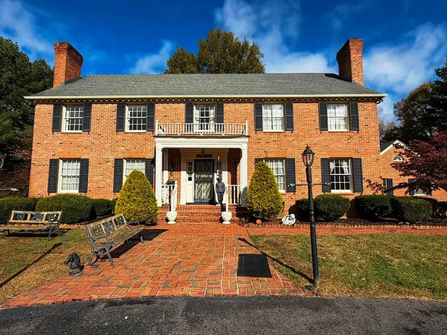 1210 W Ridge Road, Wytheville, VA 24382 - Image #2