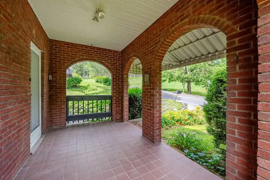 125 Wilden St, Marion, VA 24354 - Image #3