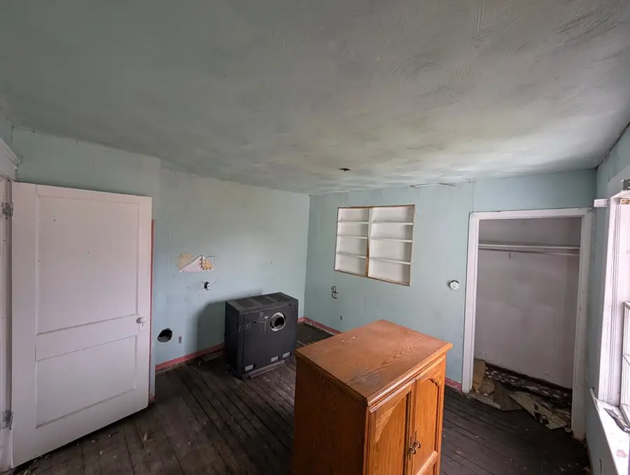 265 Flatwoods Road, Marion, VA 24354 - Image #2