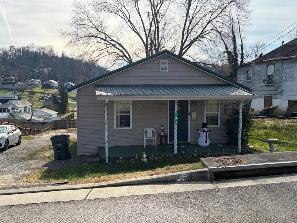 1525 Massachusetts Ave, Bristol, VA 24201 - Image #1