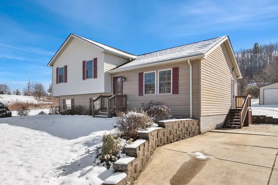 289 Whispering Pines Rd., Max Meadows, VA 24382 - Image #2