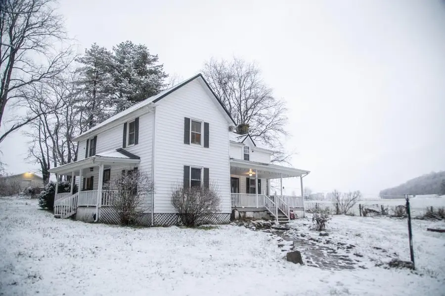 20217 Shadowood Cir., Meadowview, VA 24361 - #2