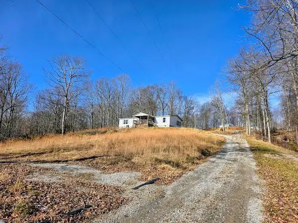 1529 Cross Roads, Lebanon, VA 24266