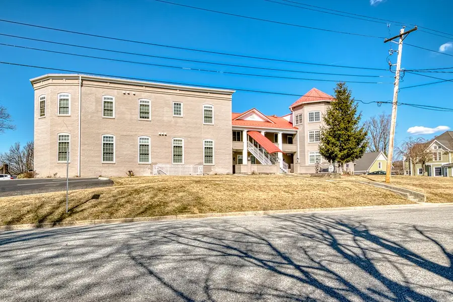 210 Withers Road Unit 204, Wytheville, VA 24382 - Image #3