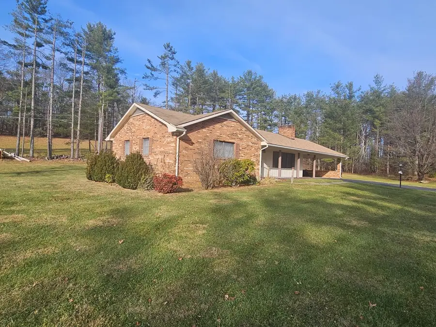85 Foggy Top Ln, Galax, VA 24333 - Image #3