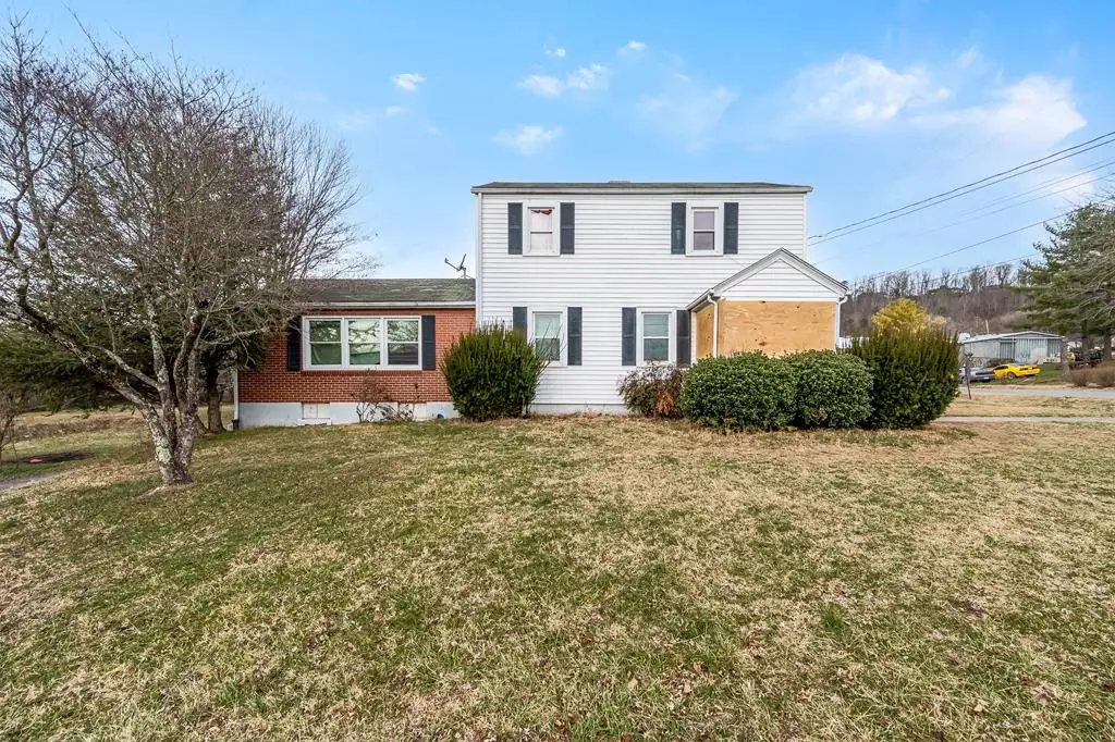 1310 Spiller St, Wytheville, VA 24382 - #1