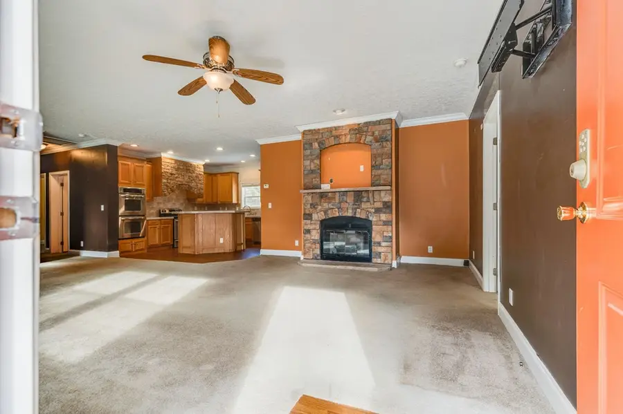 1354 Franks Hollow Rd, Swords Creek, VA 24649 - Image #2