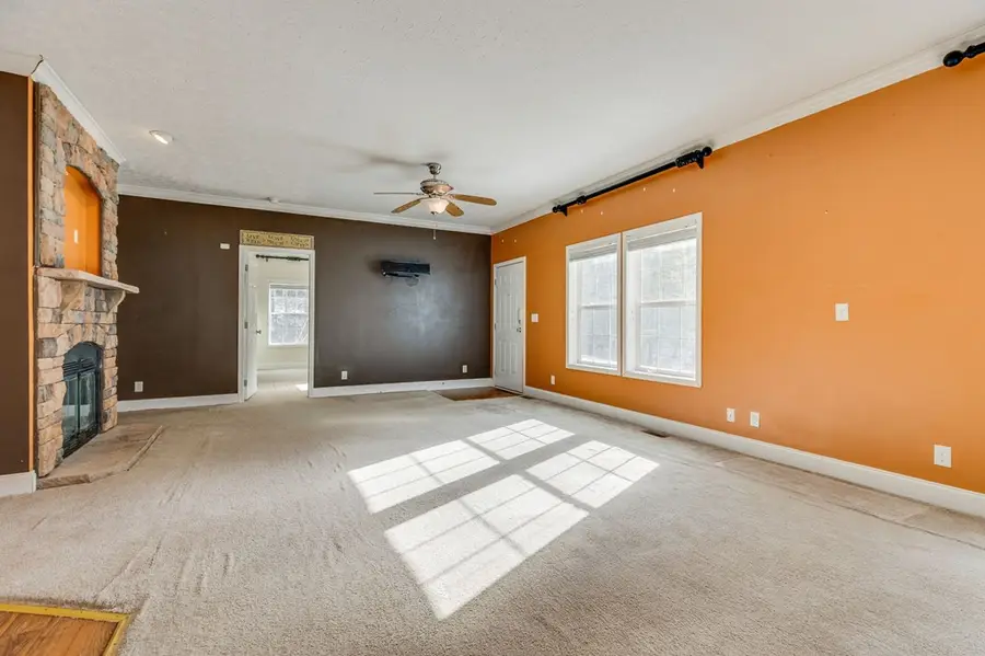 1354 Franks Hollow Rd, Swords Creek, VA 24649 - Image #3