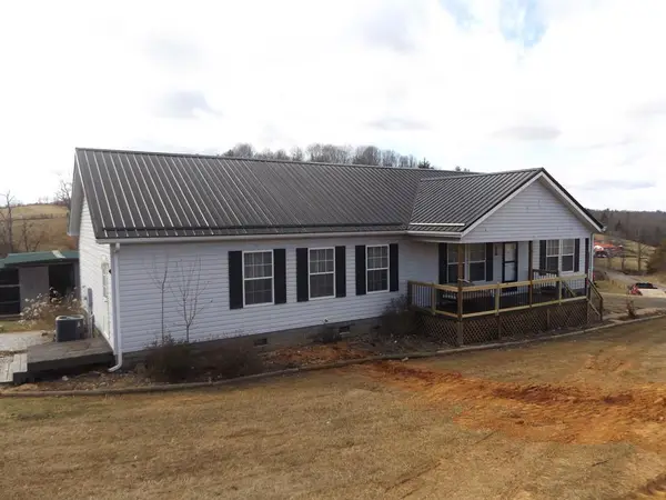 921 Whitetown Rd., Hillsville, VA 24343