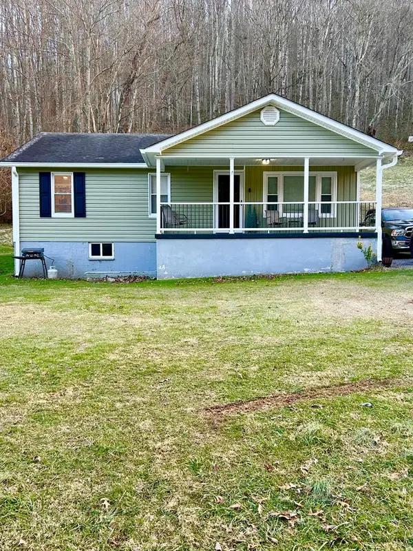 8750 Swords Creek Rd., Swords Creek, VA 24649