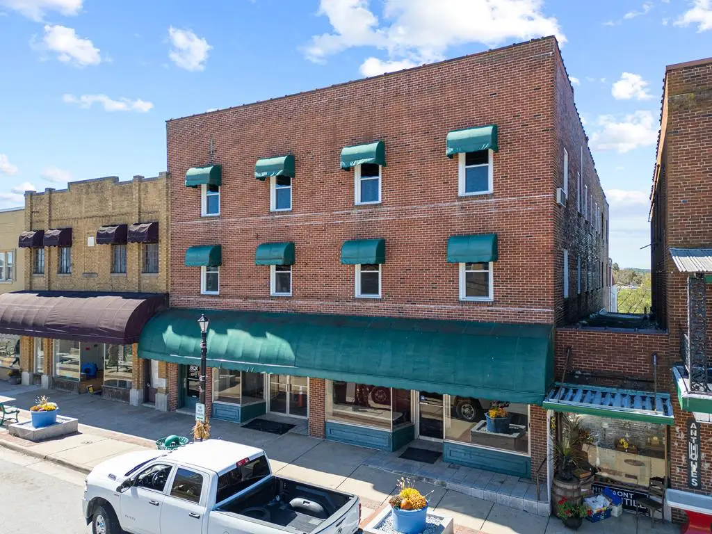 522 N. Main St, Hillsville, VA 24343 - Image #1