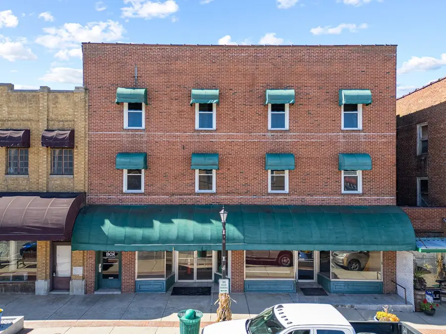 522 N. Main St, Hillsville, VA 24343 - Image #2