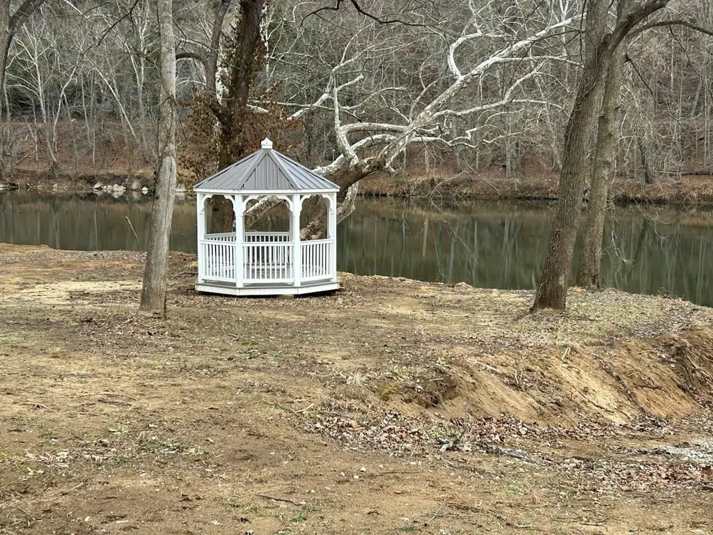 136 Lansworth Drive, Austinville, VA 24312 - Image #1