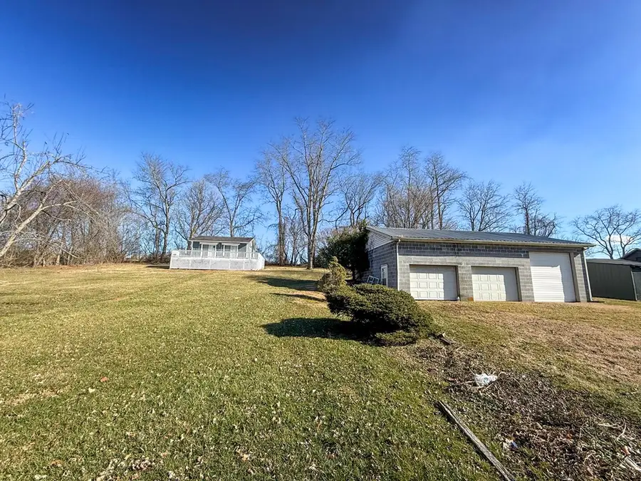343 Magnolia Dr., Glade Spring, VA 24340 - Image #3