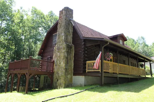 110 Meadow View, Fancy Gap, VA 24328