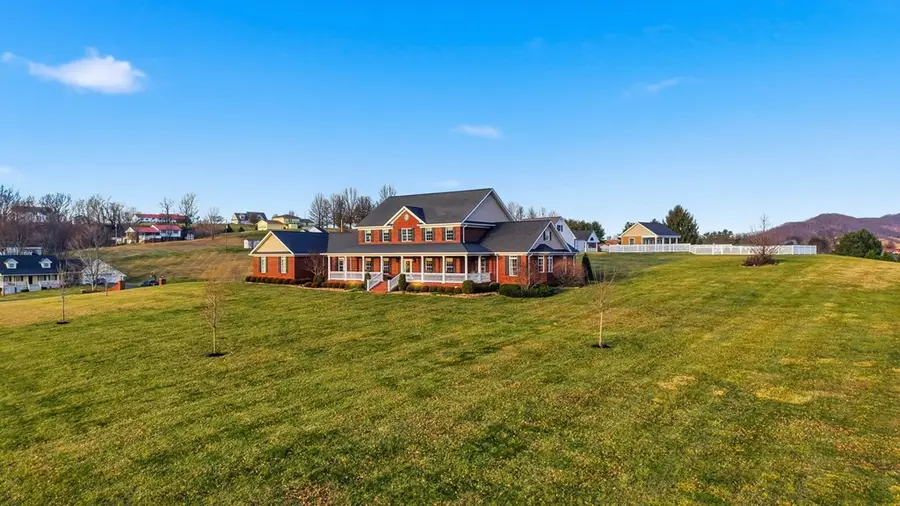 568 Oak Circle Dr., Rosedale, VA 24280 - Image #2