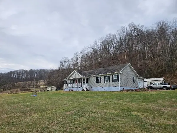 31400 Rich Valley Rd, Meadowview, VA 24361