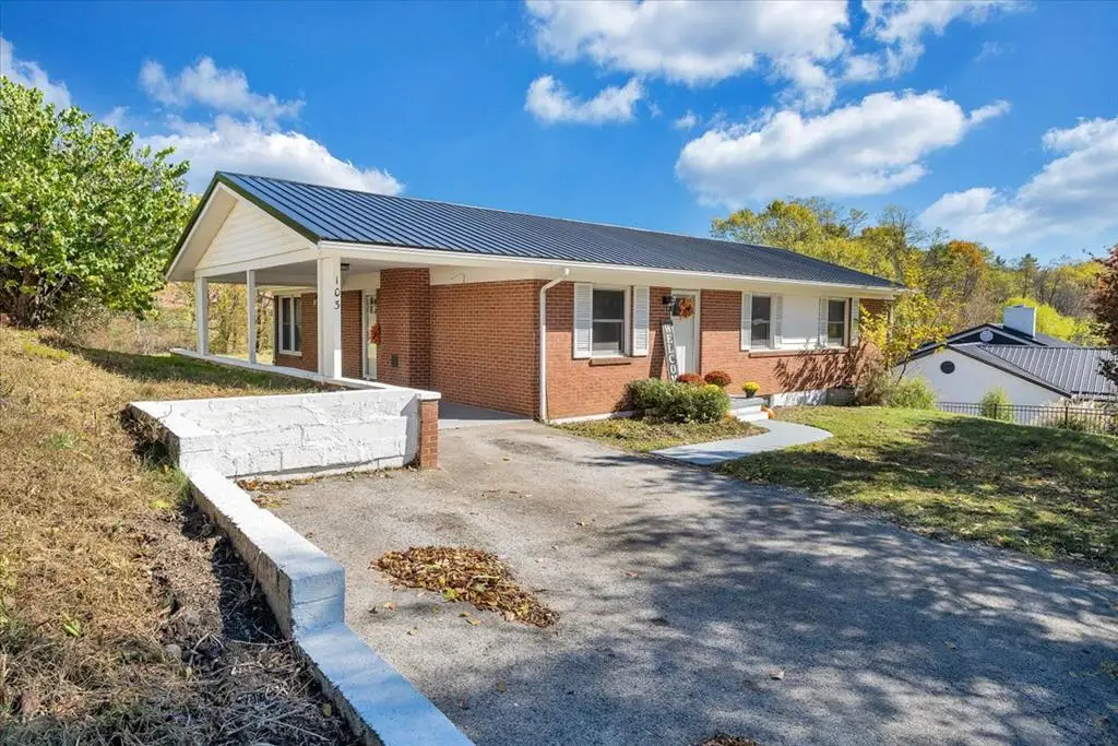 103 Caldwell St, Galax, VA 24333 - Image #1