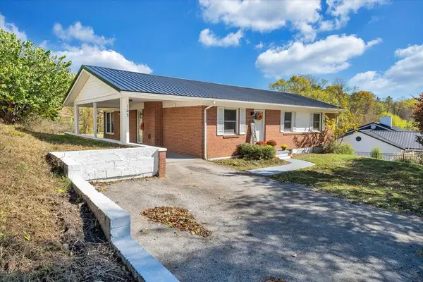 103 Caldwell St, Galax, VA 24333