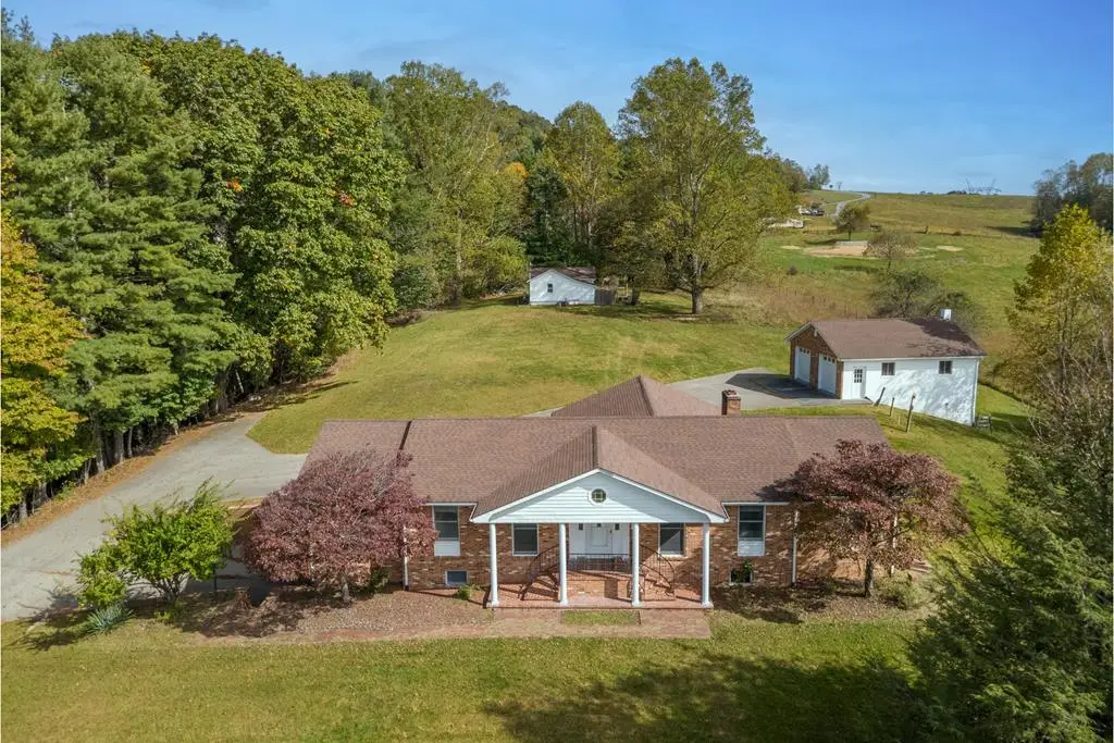 329 Parkway Lane, Floyd, VA 24091 - Image #1