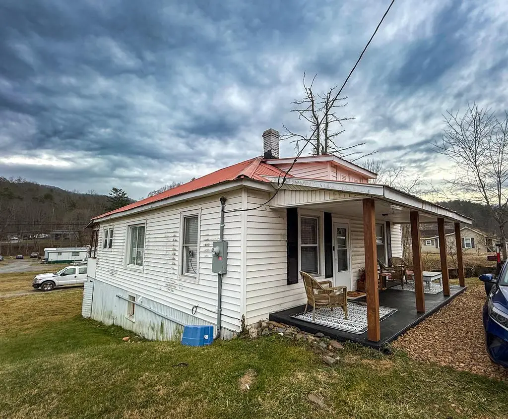 4322 N Scenic Hwy, Bastian, VA 24314 - Image #1