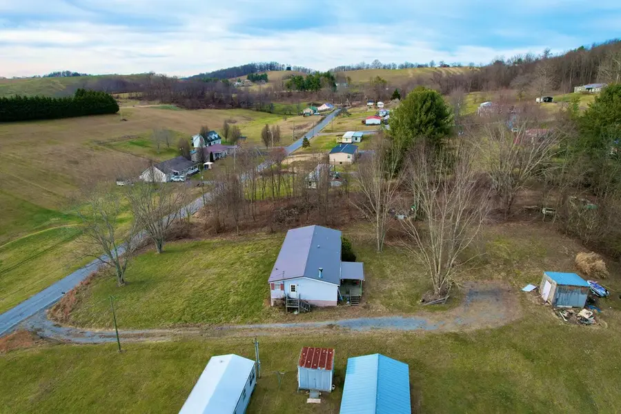 447 Old Airport Rd., Chilhowie, VA 24319 - Image #3