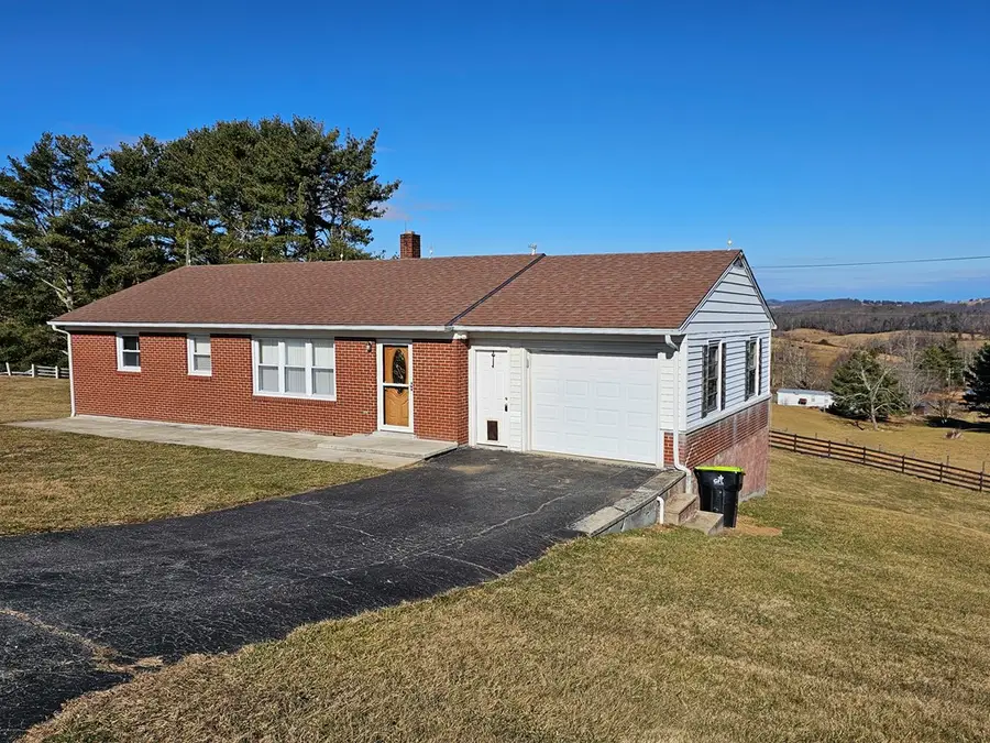 250 Cockerham Loop, Galax, VA 24333 - Image #2