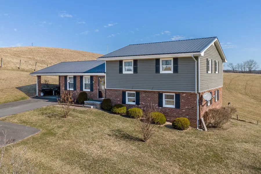 417 Pioneer Rd, Marion, VA 24354 - Image #3