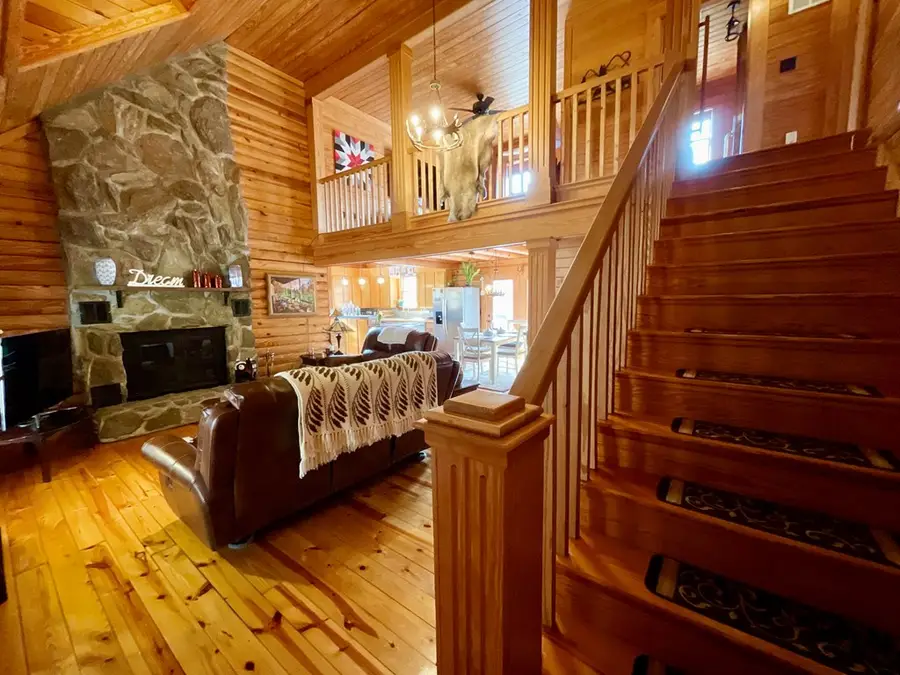 388 Southern View Trl, Fancy Gap, VA 24328 - Image #2