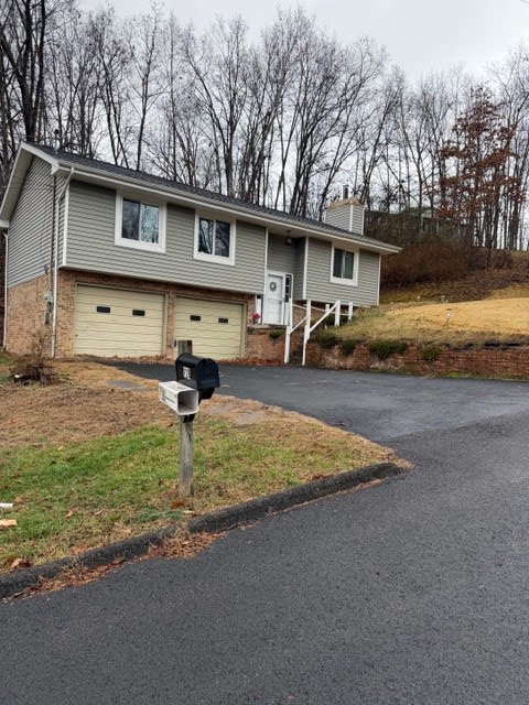 226 SHADOW HILL LANE, Bristol, VA 24201 - Image #2