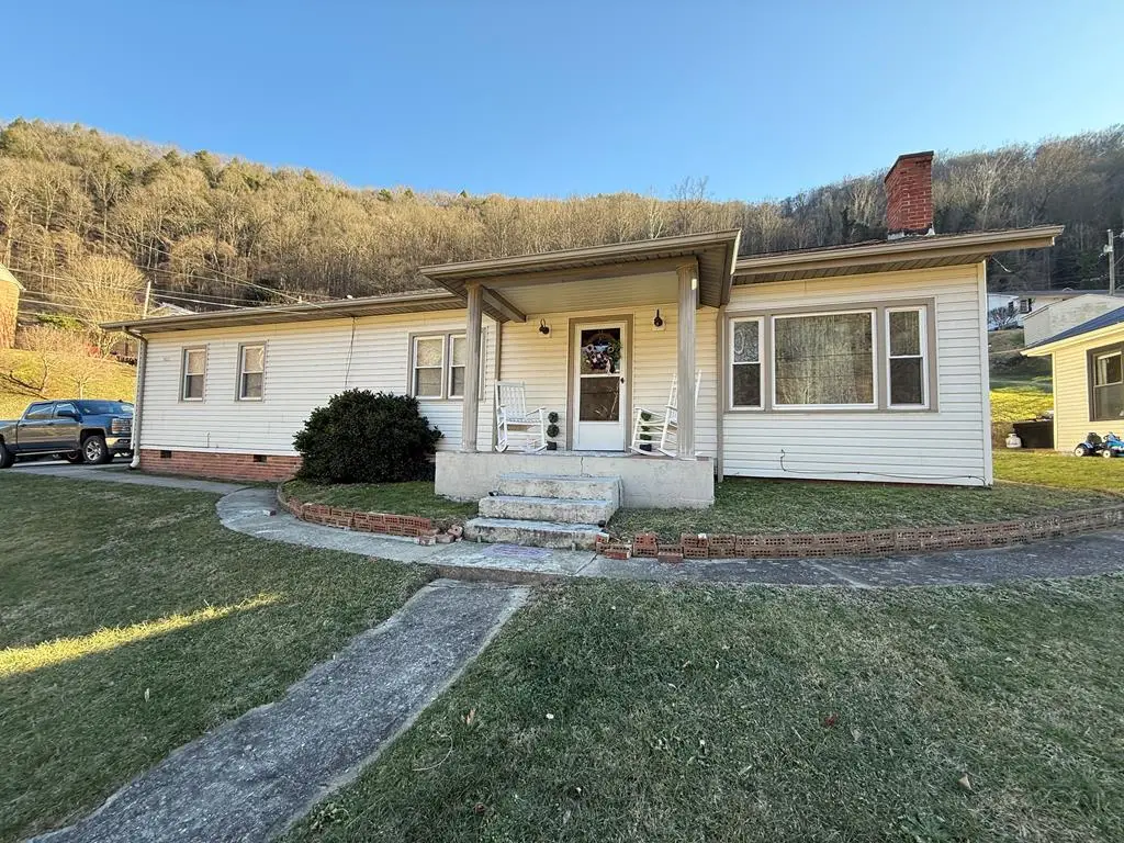 1022 Russell Hill St., Grundy, VA 24614 - Image #1
