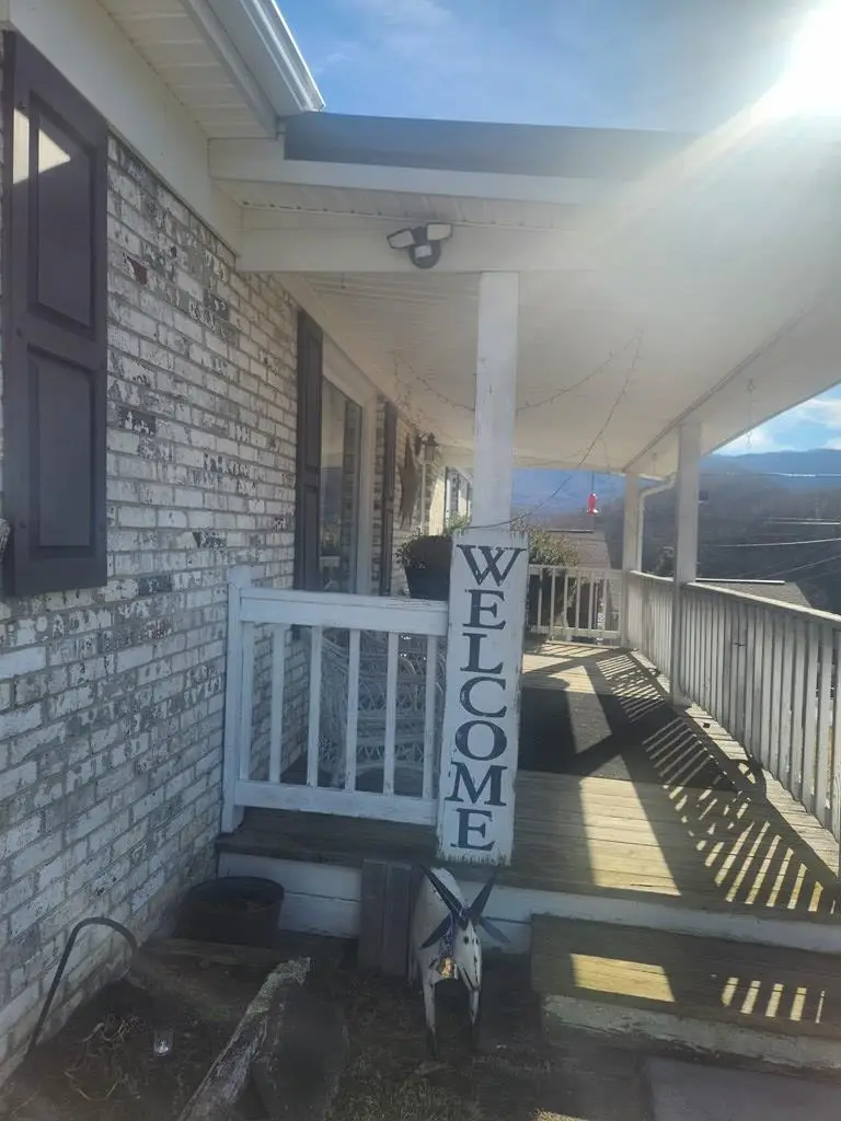 220 WALKER, North Tazewell, VA 24630 - Image #3