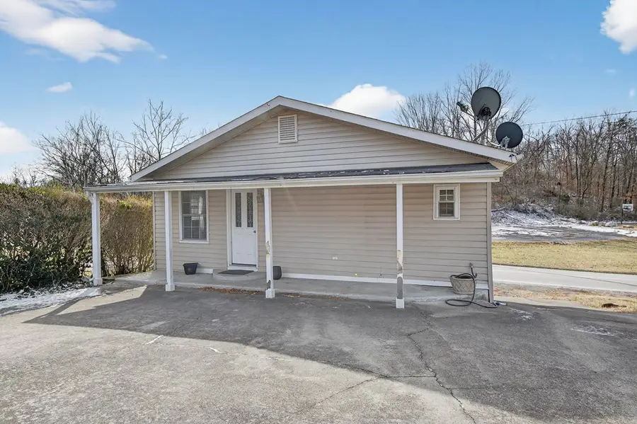 1319 5th Street, Bristol, TN 37620 - #3