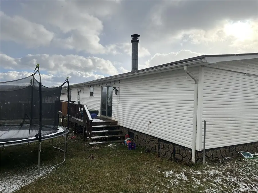 186 Taylor Cir, Raven, VA 24639 - #2